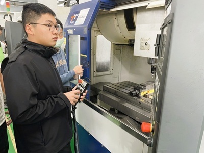 正修打造五軸切削人才基地 扮演南台灣重要的人才搖籃